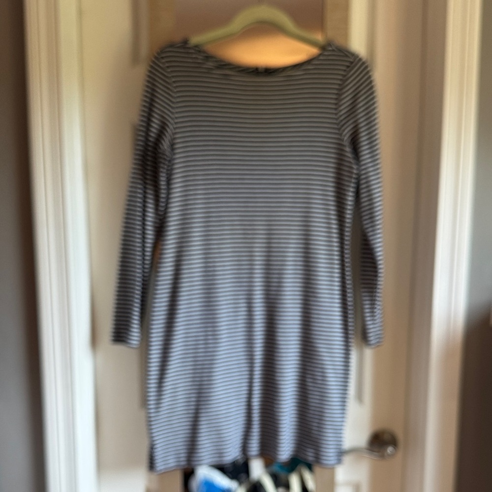 Vineyard Vines Black and White Striped Long Sleeve Dress